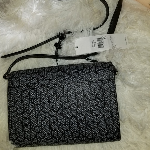 Calvin Klein Small Crossbody - Picture 7 of 7